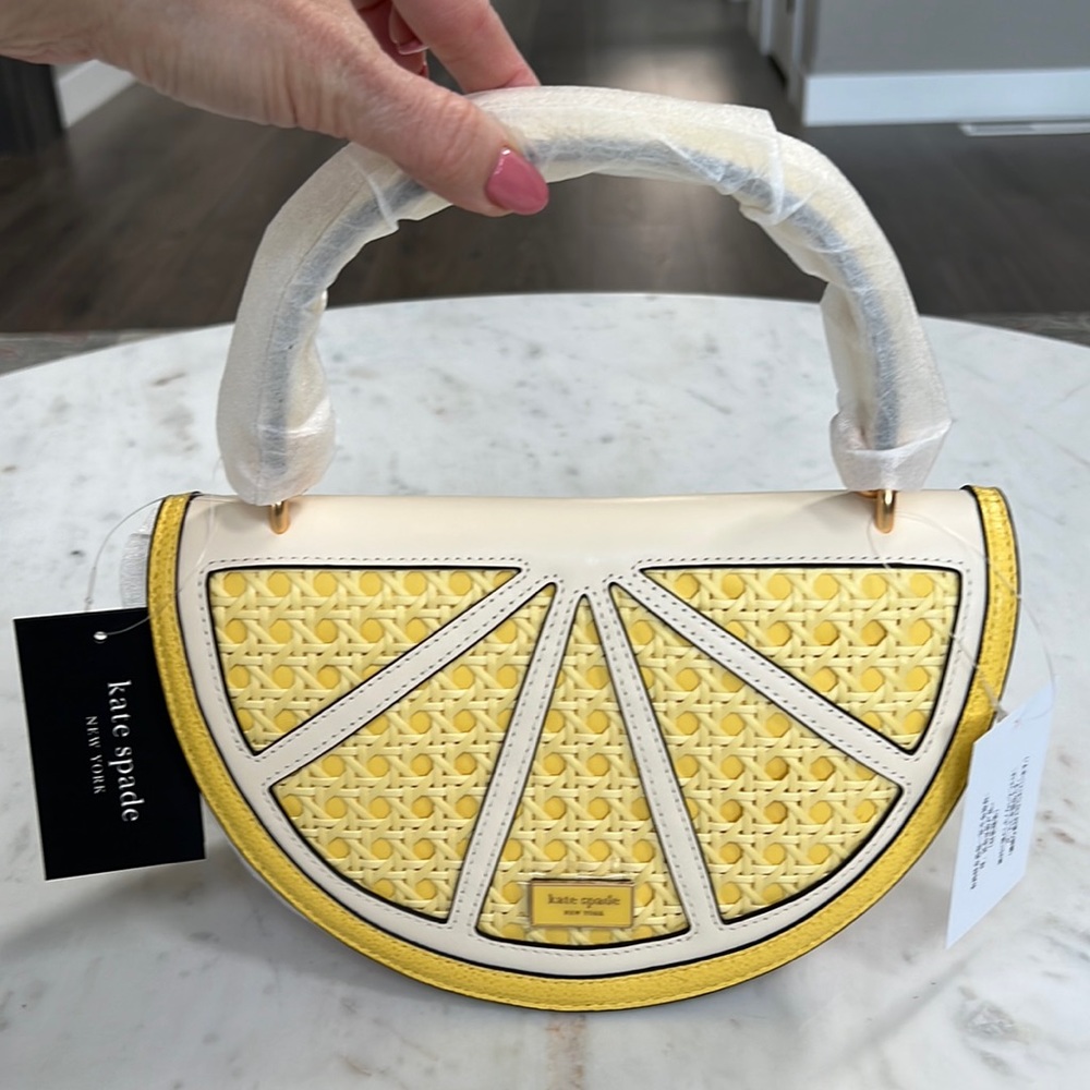 Obsessed!! NWT Kate Spade Lemon Drop Wicker Crossbody Bag 🍋